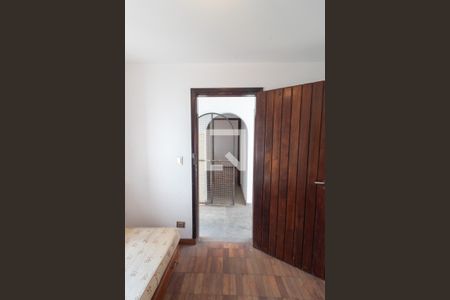 Casa para alugar com 570m², 4 quartos e 4 vagas Casa para alugar com 570m², 4 quartos e 4 vagasQuarto de Serviço 1