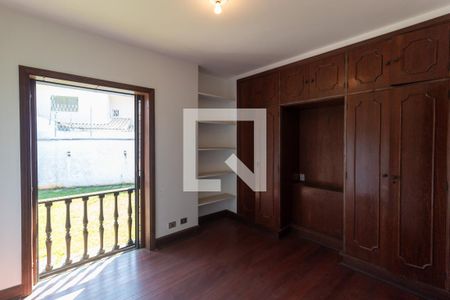 Casa para alugar com 570m², 4 quartos e 4 vagas Casa para alugar com 570m², 4 quartos e 4 vagasQuarto 2