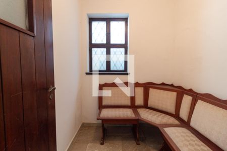 Casa para alugar com 570m², 4 quartos e 4 vagas Casa para alugar com 570m², 4 quartos e 4 vagasQuarto de Serviço 4