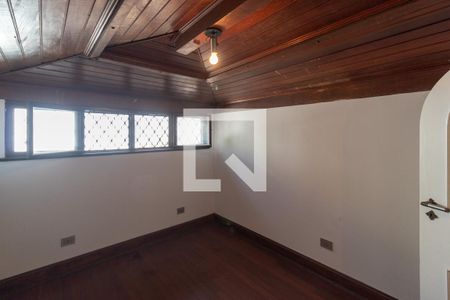 Casa para alugar com 570m², 4 quartos e 4 vagas Casa para alugar com 570m², 4 quartos e 4 vagasQuarto 5