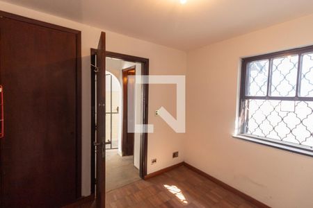 Casa para alugar com 570m², 4 quartos e 4 vagas Casa para alugar com 570m², 4 quartos e 4 vagasQuarto de Serviço 2