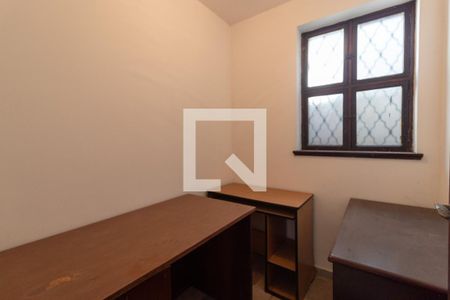 Casa para alugar com 570m², 4 quartos e 4 vagas Casa para alugar com 570m², 4 quartos e 4 vagasQuarto de Serviço 5