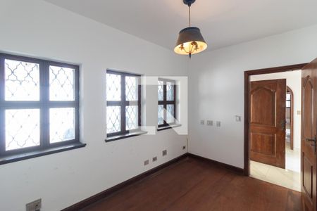 Casa para alugar com 570m², 4 quartos e 4 vagas Casa para alugar com 570m², 4 quartos e 4 vagasSala de Tv