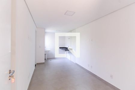 Apartamento para alugar com 1 quarto, 28m² em Vila Invernada, São Paulo