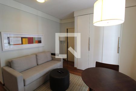 Sala/Cozinha de apartamento à venda com 1 quarto, 44m² em Vila Olímpia, São Paulo