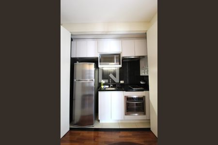 Sala/Cozinha de apartamento à venda com 1 quarto, 44m² em Vila Olímpia, São Paulo