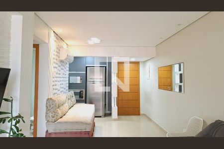 Sala de apartamento para alugar com 2 quartos, 90m² em Aviação, Praia Grande