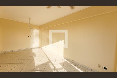 Sala de apartamento para alugar com 2 quartos, 70m² em Ponte Preta, Campinas