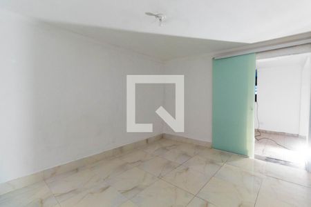 Quarto de casa para alugar com 1 quarto, 60m² em Burgo Paulista, São Paulo