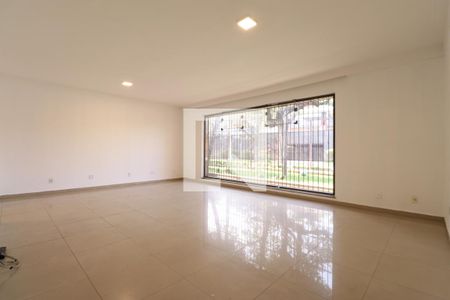 Sala de casa à venda com 4 quartos, 350m² em Alto da Lapa, São Paulo