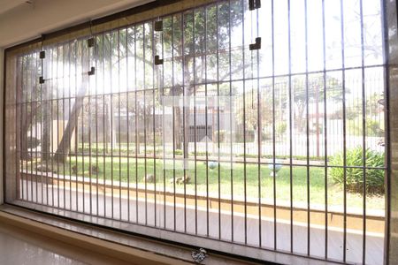 Vista da Sala de casa para alugar com 4 quartos, 350m² em Alto da Lapa, São Paulo