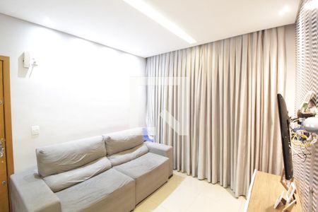 Sala de apartamento para alugar com 2 quartos, 60m² em Nova Uberlândia, Uberlândia