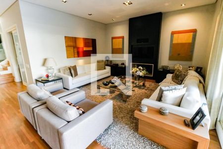 Sala 1 de casa à venda com 3 quartos, 656m² em Vila Tramontano, São Paulo