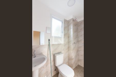 Banheiro de apartamento para alugar com 1 quarto, 32m² em Jardim das Flores, Osasco