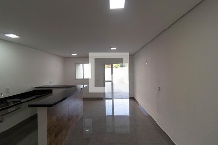 Sala de casa para alugar com 2 quartos, 75m² em Parque Jambeiro, Campinas