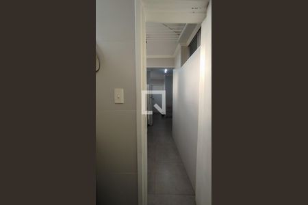 Apartamento à venda com 98m², 2 quartos e 1 vaga Apartamento à venda com 98m², 2 quartos e 1 vagaBanheiro da Área de Serviço