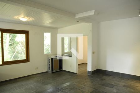 Sala de casa de condomínio para alugar com 3 quartos, 120m² em Paisagem Renoir, Cotia