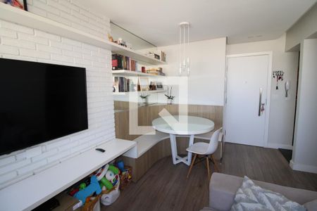 Sala de apartamento à venda com 2 quartos, 52m² em Parque Peruche, São Paulo