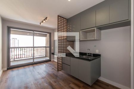 Cozinha de apartamento para alugar com 1 quarto, 32m² em Vila Gumercindo, São Paulo