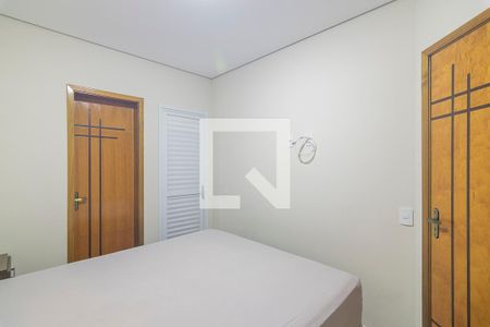 Quarto 1 Suíte de apartamento para alugar com 2 quartos, 55m² em Vila Curuçá, Santo André