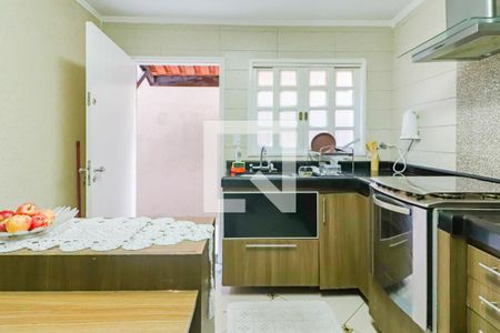 Cozinha de casa à venda com 6 quartos, 250m² em Cipava, Osasco