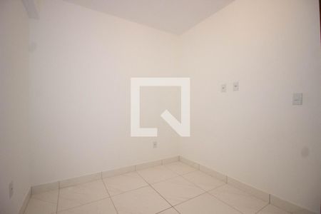 Quarto 1 de apartamento para alugar com 2 quartos, 45m² em Setor Habitacional Vicente Pires (taguatinga), Brasília