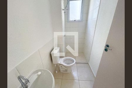 Banheiro de apartamento para alugar com 2 quartos, 47m² em Jk, Contagem