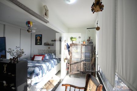 Varanda de kitnet/studio à venda com 1 quarto, 36m² em Cambuci, São Paulo