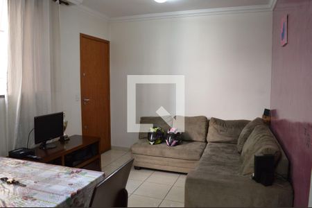 Sala de apartamento à venda com 2 quartos, 45m² em Cabral, Contagem