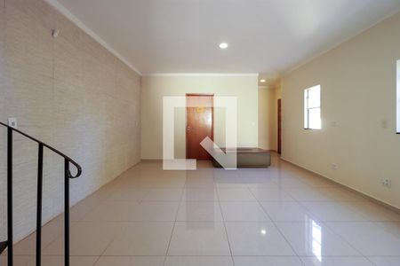 Sala de casa para alugar com 3 quartos, 140m² em Jardim Recreio, Ribeirão Preto