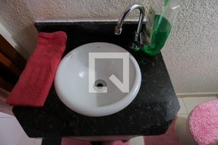 Lavabo de casa de condomínio à venda com 2 quartos, 59m² em Chora Menino, São Paulo