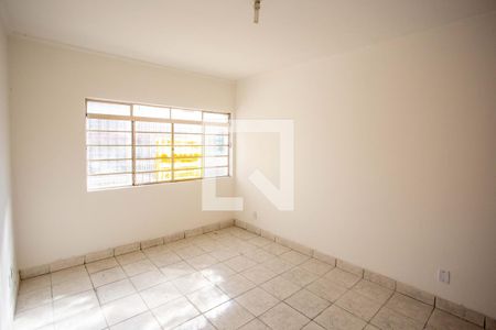 Sala de casa para alugar com 4 quartos, 150m² em Centro, Diadema