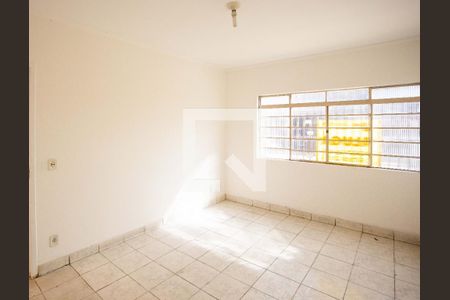 Sala de casa para alugar com 4 quartos, 150m² em Centro, Diadema