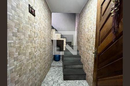 Casa à venda com 120m², 2 quartos e 1 vaga Casa à venda com 120m², 2 quartos e 1 vagaHall de entrada