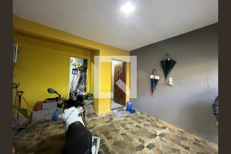 Casa à venda com 120m², 2 quartos e 1 vaga Casa à venda com 120m², 2 quartos e 1 vagaGaragem