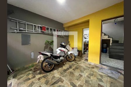 Casa à venda com 120m², 2 quartos e 1 vaga Casa à venda com 120m², 2 quartos e 1 vagaGaragem