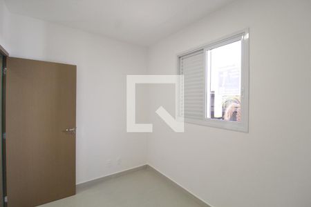 Quarto 1 de casa para alugar com 2 quartos, 54m² em Jaraguá, Uberlândia