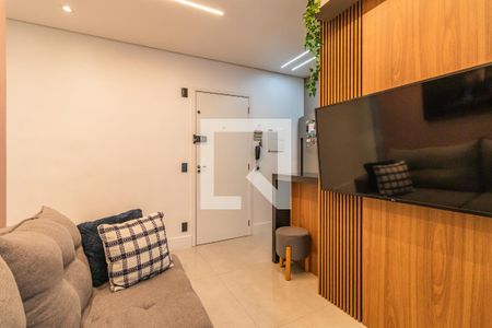 Sala de apartamento à venda com 2 quartos, 49m² em Jardim Tupanci, Barueri