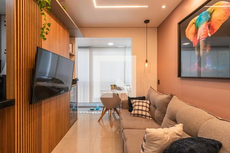 Sala de apartamento à venda com 2 quartos, 49m² em Jardim Tupanci, Barueri