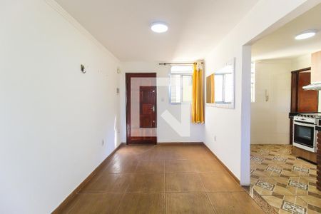 Sala de apartamento para alugar com 2 quartos, 60m² em Conjunto Residencial José Bonifácio, São Paulo