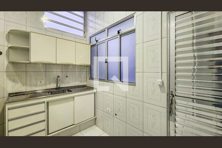 Cozinha de casa para alugar com 1 quarto, 23m² em Jardim Iracema/aldeia, Barueri