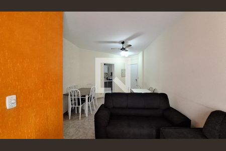 Sala de apartamento para alugar com 3 quartos, 77m² em Tupi, Praia Grande