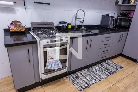 Cozinha de casa à venda com 3 quartos, 76m² em Vila Santa Lúcia, São Paulo