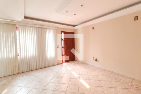 Sala de casa à venda com 4 quartos, 260m² em Vila Galvão, Jundiaí