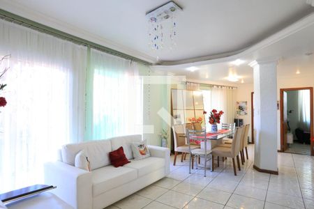 Sala de casa à venda com 4 quartos, 409m² em Palmares, Belo Horizonte