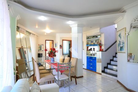 Sala de casa à venda com 4 quartos, 409m² em Palmares, Belo Horizonte