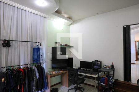 Quarto 1 de casa à venda com 4 quartos, 409m² em Palmares, Belo Horizonte