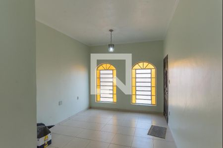 Sala de casa à venda com 5 quartos, 133m² em Vila Marieta, Campinas