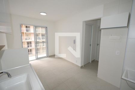 Sala/Cozinha de apartamento para alugar com 2 quartos, 35m² em Socorro, São Paulo