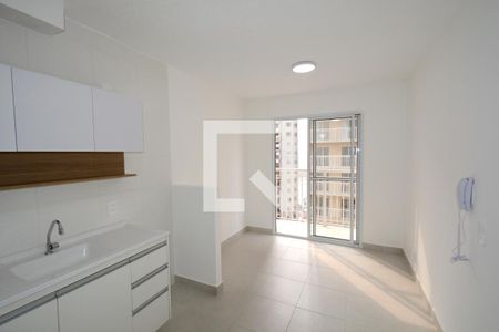 Sala/Cozinha de apartamento para alugar com 2 quartos, 35m² em Socorro, São Paulo